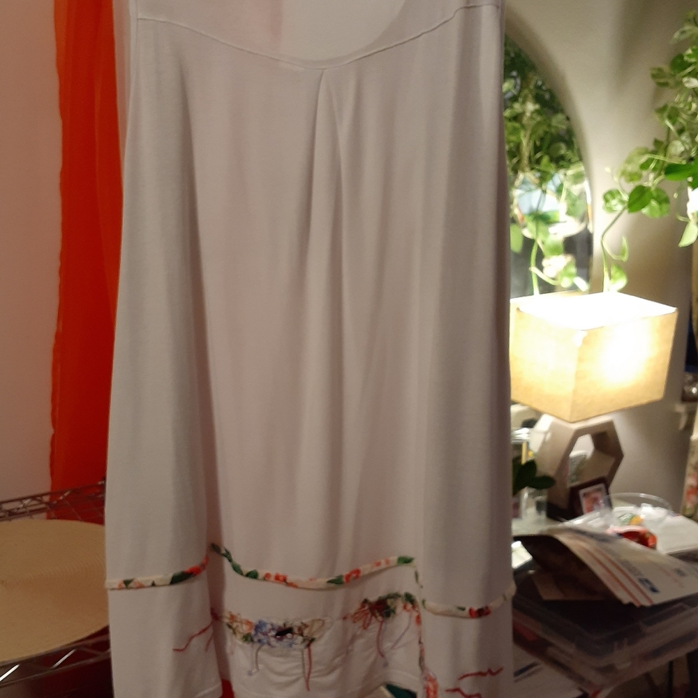 Top/Blouse/Tunic - Picture 8 of 10